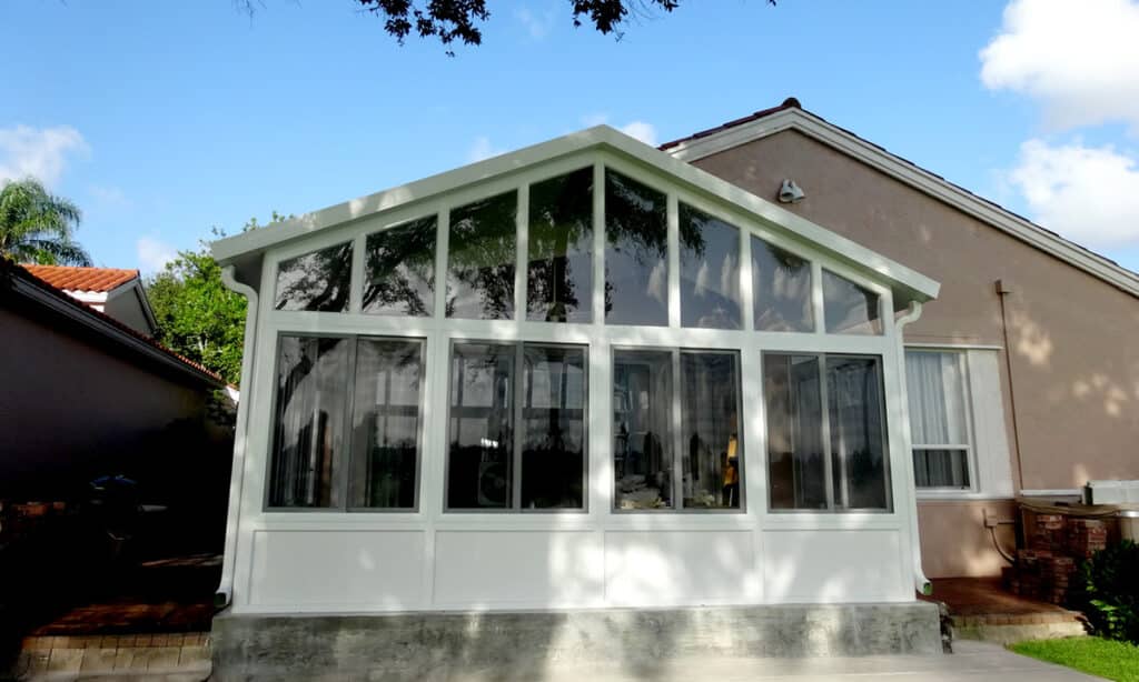 Screen Enclosures and 4 Season Rooms